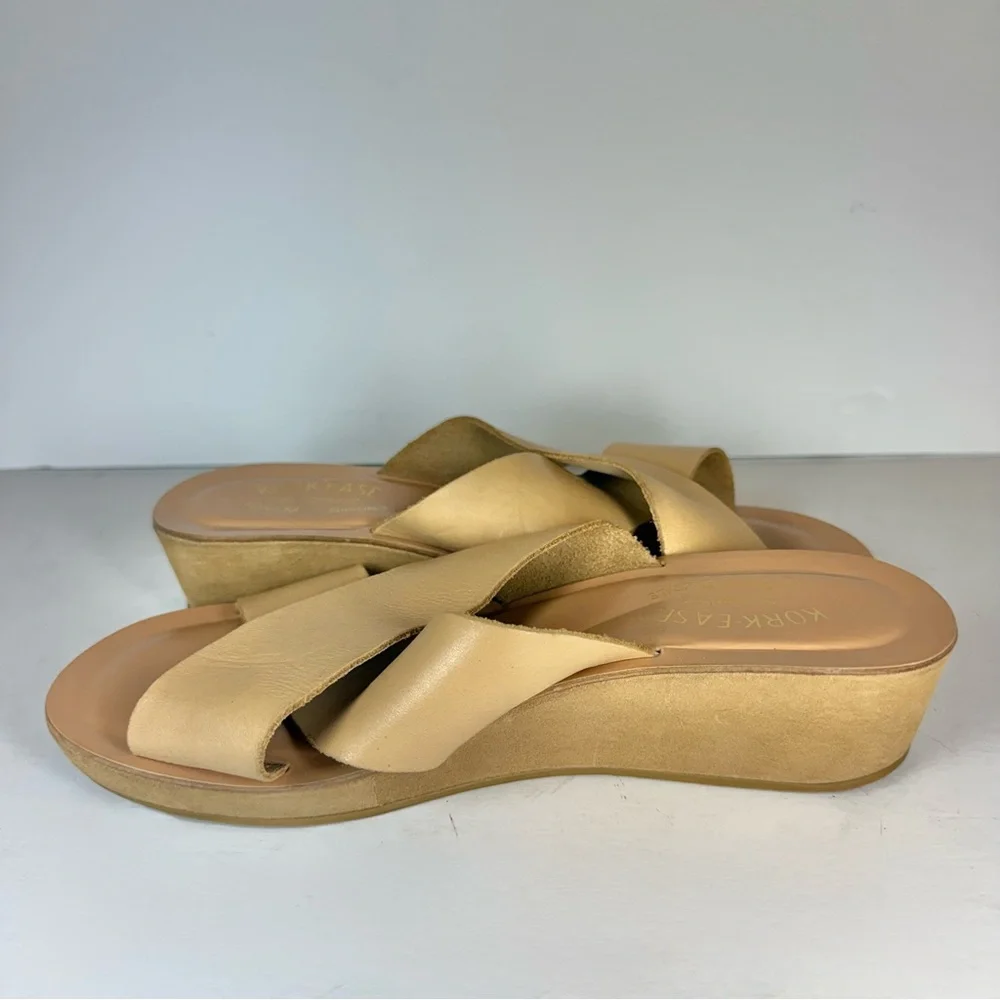 Kork-Ease Women's Cream Wedge Comfort Sandals Size 9‎
